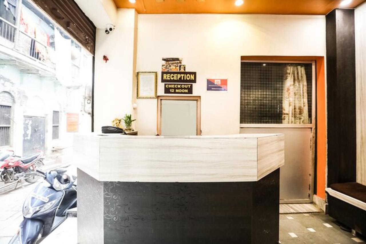 Hotel Aakash Ganga Varanasi Bagian luar foto