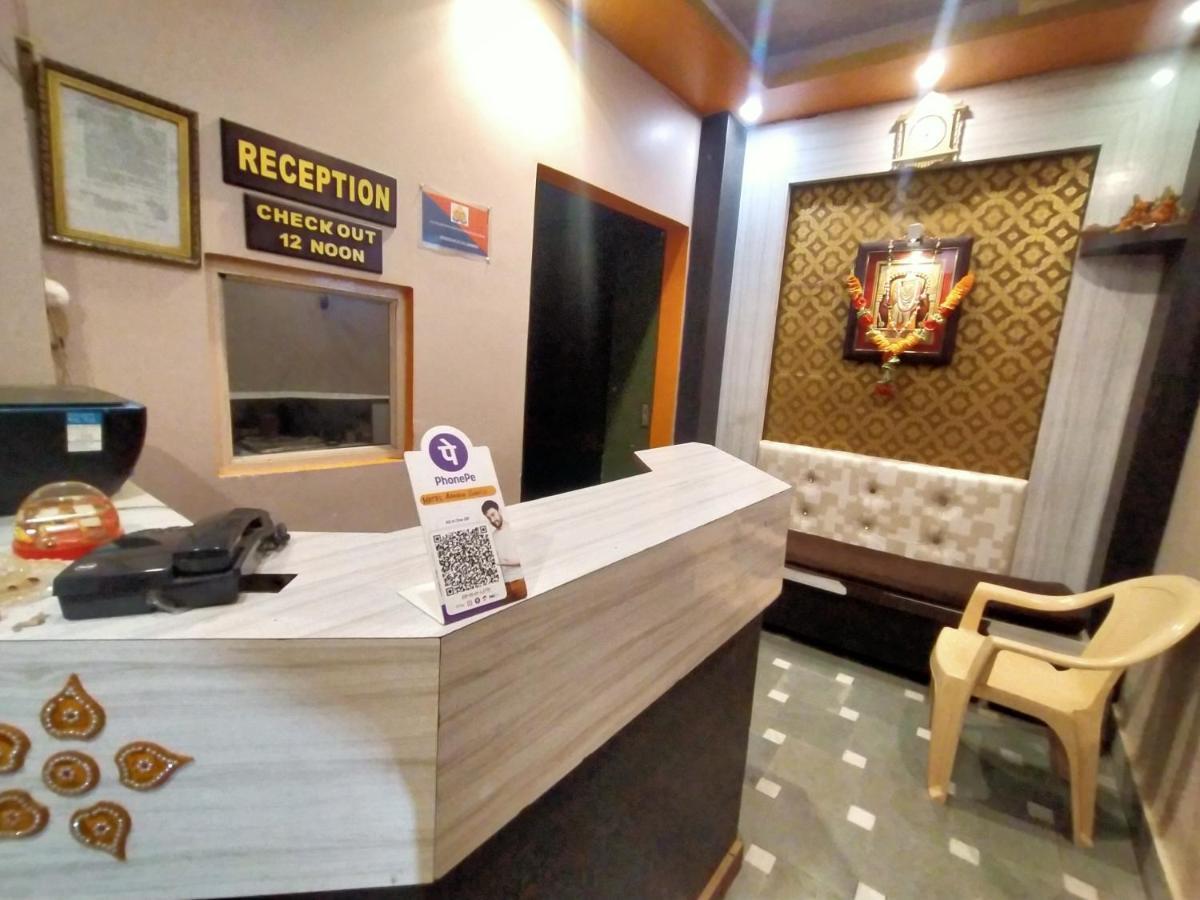 Hotel Aakash Ganga Varanasi Bagian luar foto